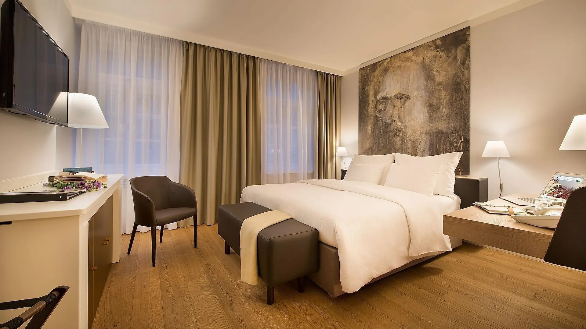 Design Hotel Neruda Praga 4*,
