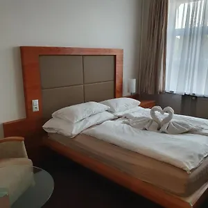 Jerabek *** Prága